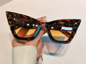 ERTHA EYES sunnies