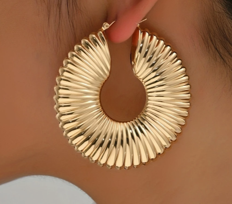 CIRCLE TEXTURED HOOPS