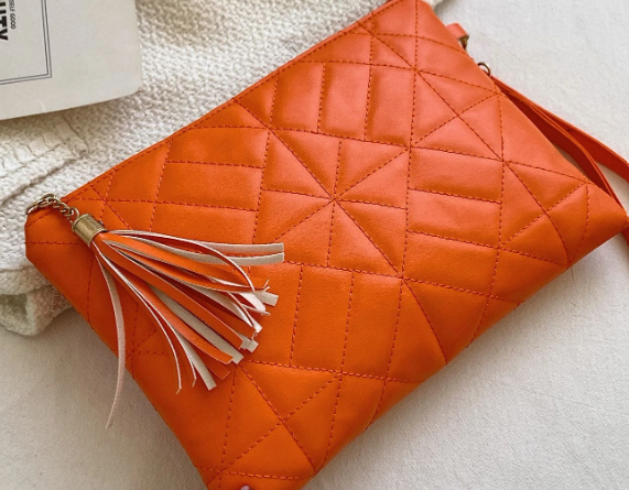 RACQUEL Quilted Clutch